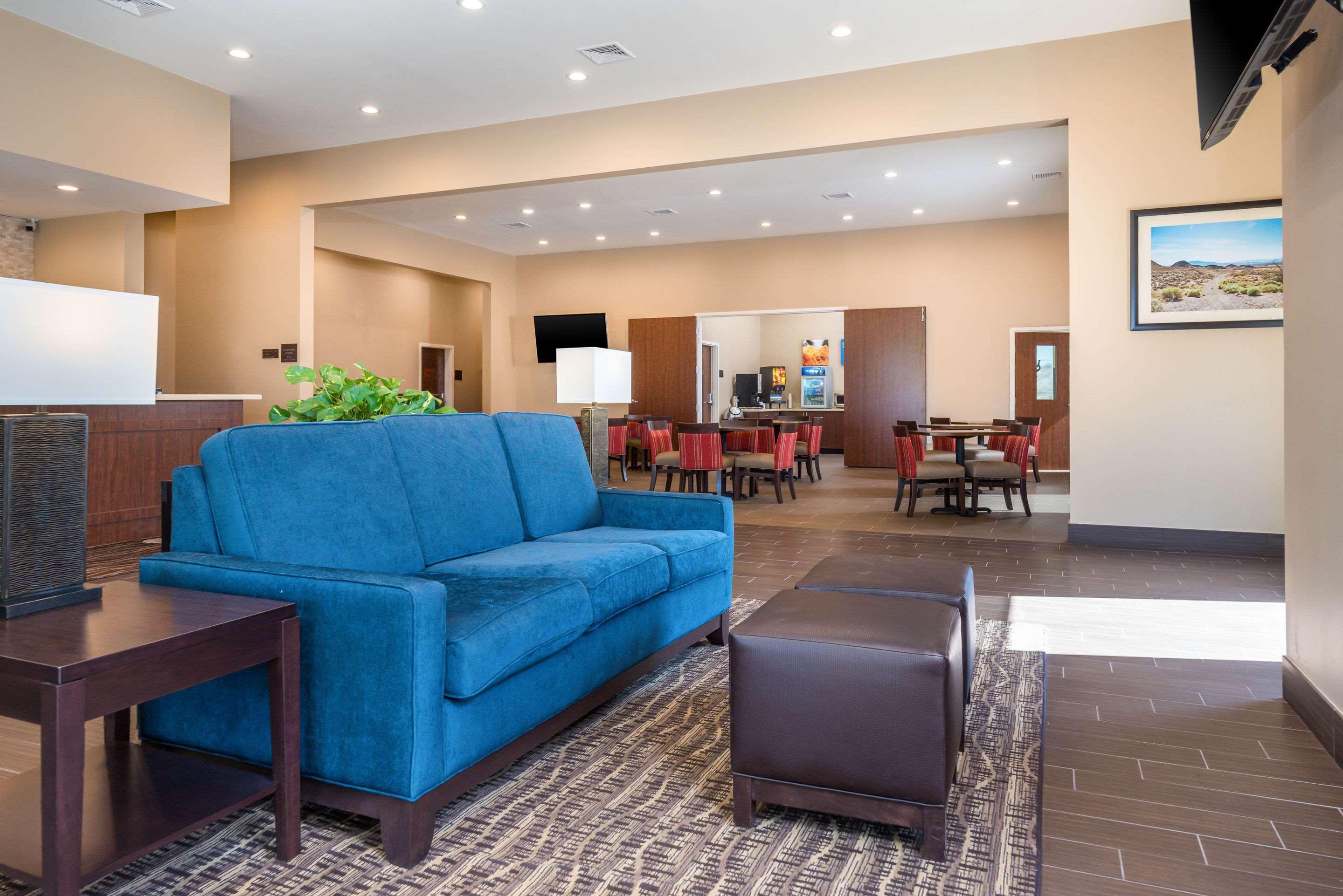 Comfort Inn Тонопа Екстериор снимка